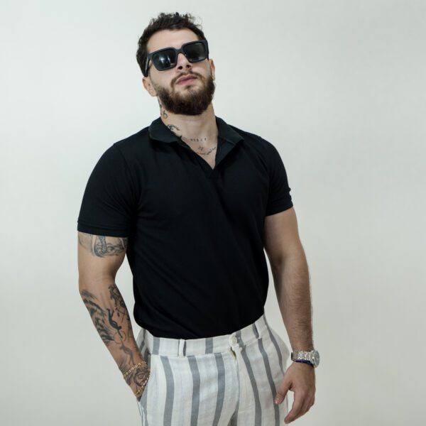 Camisueter Tipo Polo Negro Basico